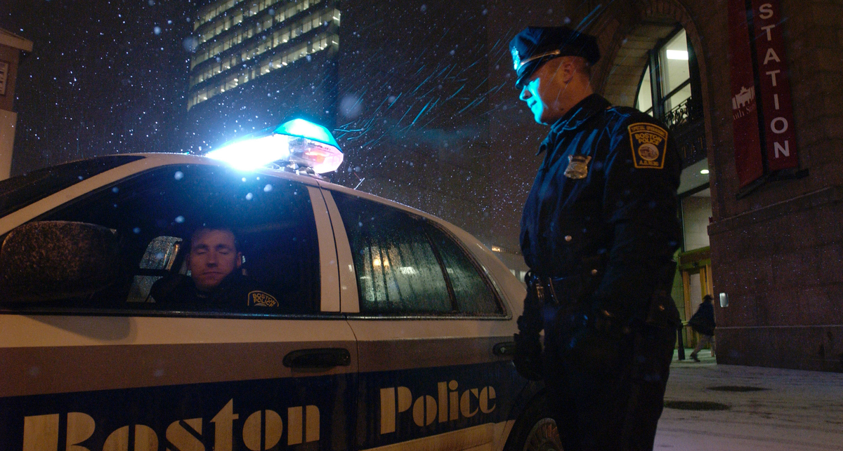 Американские копы начали искать открытые машины