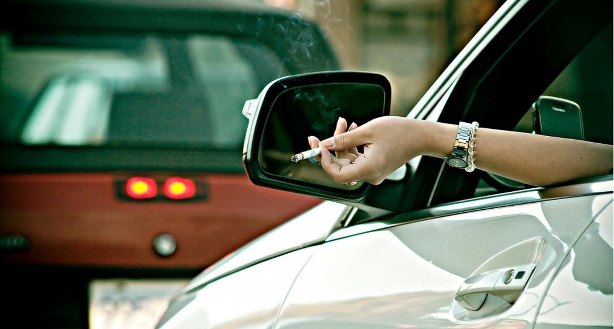 Курильщиков отстранят от вождения