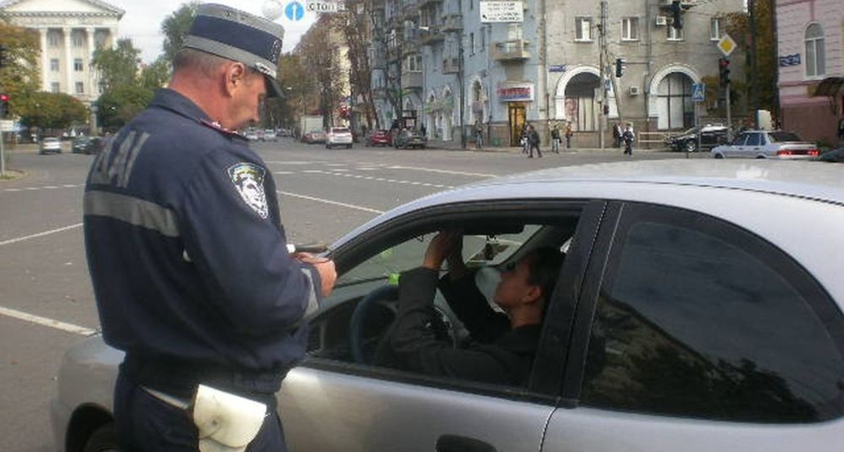 Харьковские гаишники лишились работы из-за матов