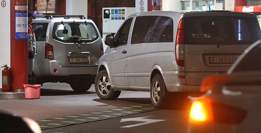 Украинцам предлагают путеводитель по "плохим" АЗС Крыма