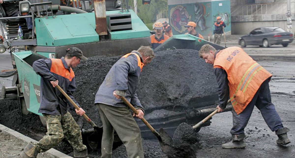 В столичные дороги закатают 303 млн. грн.