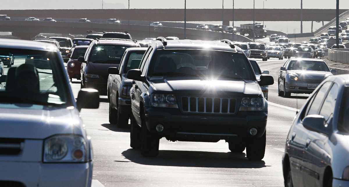 Эстонцам разрешили ездить без прав