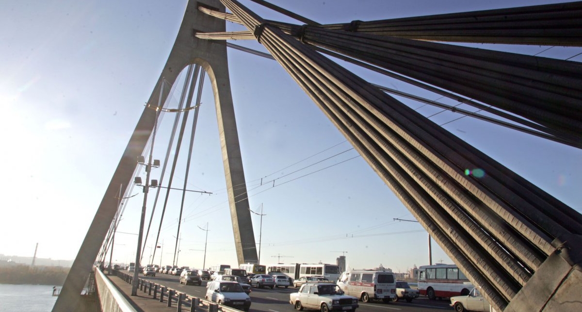 Московский мост остается самым аварийным местом Киева