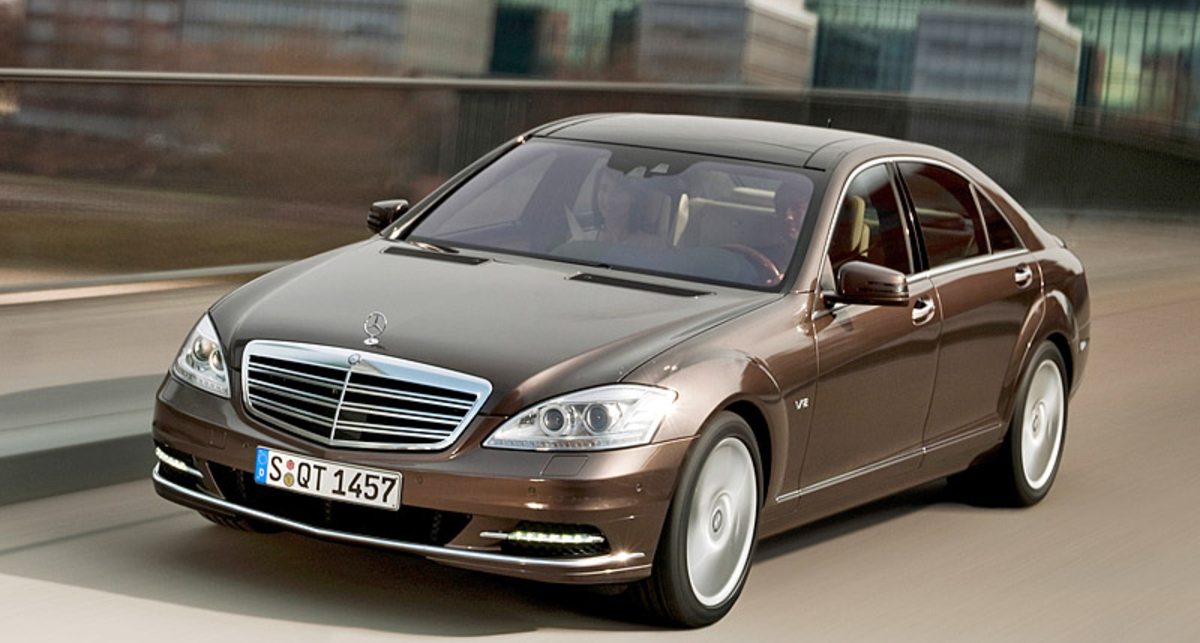 Дилер отказался забрать скандальный Mercedes Минюста