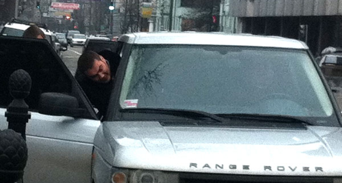 Сын Януковича ездит на машине Ющенко (фото)