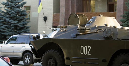Депутатов накажут, а у бизнесменов начали воровать броневики