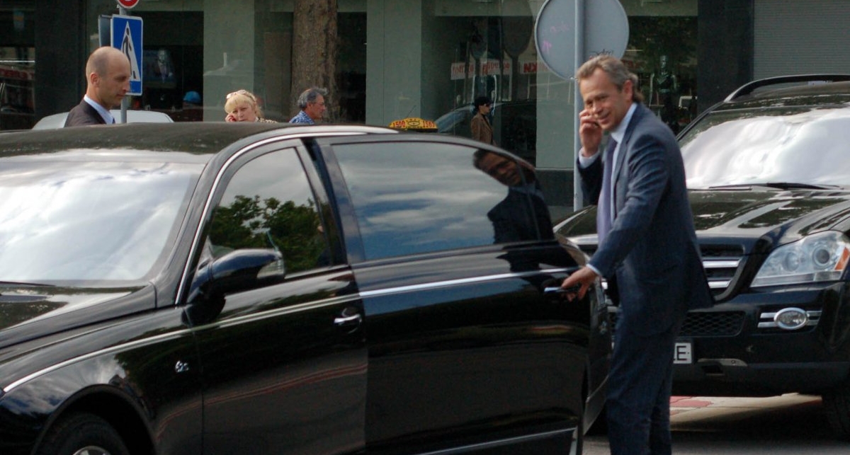 Чиновники лишатся половины автомобилей