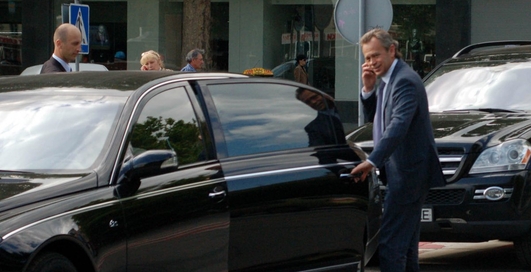 Чиновники лишатся половины автомобилей