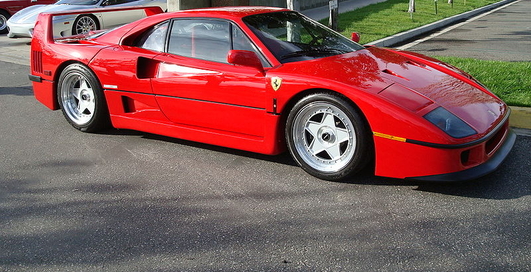 80-летний немец разбил Ferrari F40