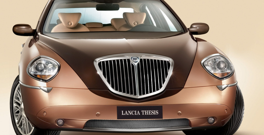 Итальянские чиновники пересядут на местные машины