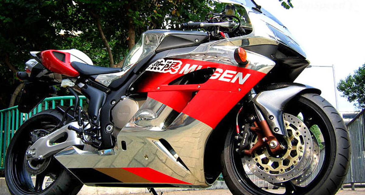 Honda CBR1000RR доработали тюнеры