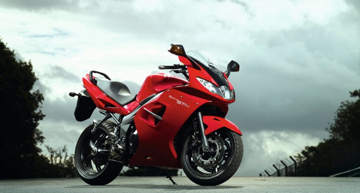 Triumph отзывает байки из-за проблем с топливной системой