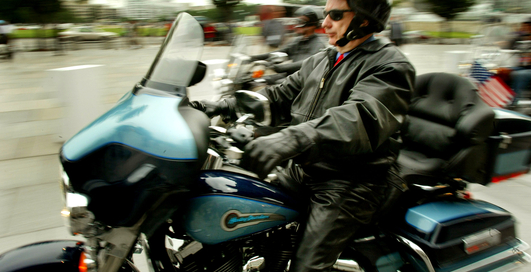 Противник мотошлемов погиб из-за отсутствия защиты