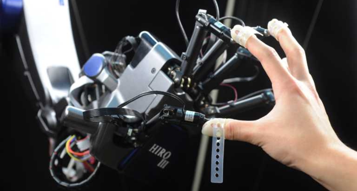 В Японии изобрели костюм для увеличения силы