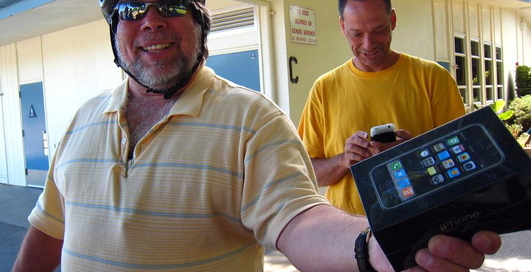 Apple iPhone научится "стрелять"