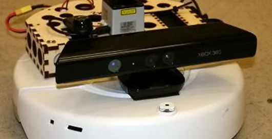 Kinect стал "глазами" робота-пылесоса (видео)