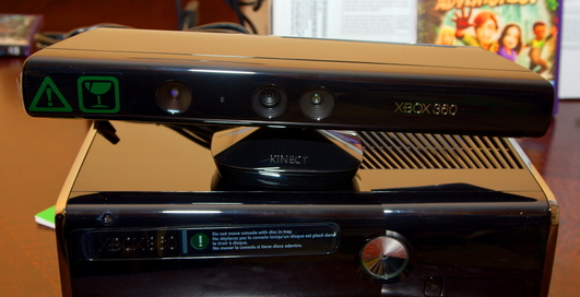 Kinect стал охранником (видео)