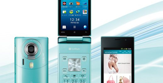 Sharp выпустит сенсорный смартфон-раскладушку