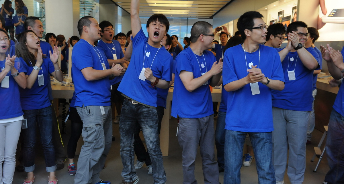 iPhone 5 начнут продавать уже в августе