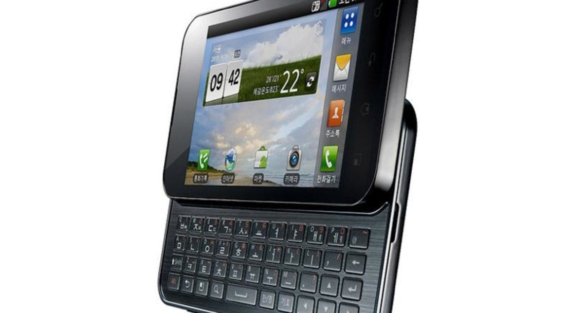 LG Optimus Q2: два ядра и одна клавиатура