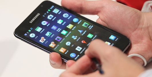 Samsung Galaxy S III будет очень "прожорливым"