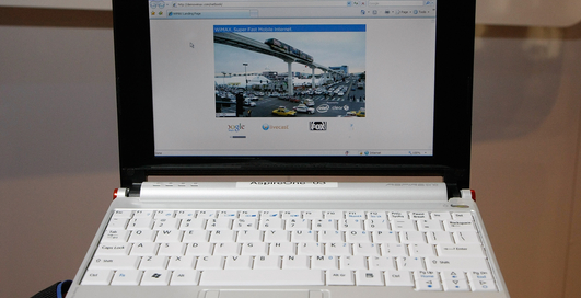 NEC выпустила нетбук, работающий более 8 часов