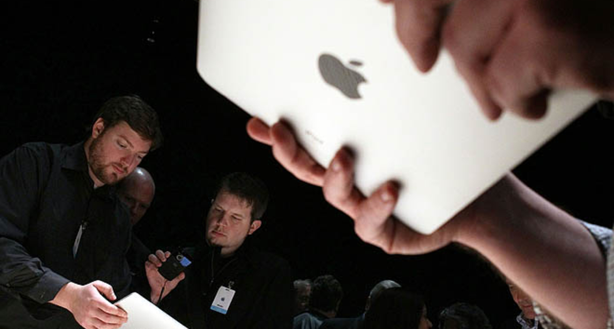 Компания Apple представила новые ноутбуки MacBook Pro