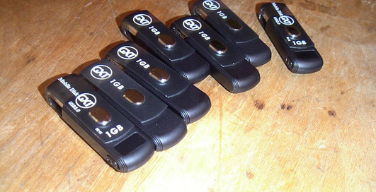 В американской армии запретили "флешки" из-за Wikileaks