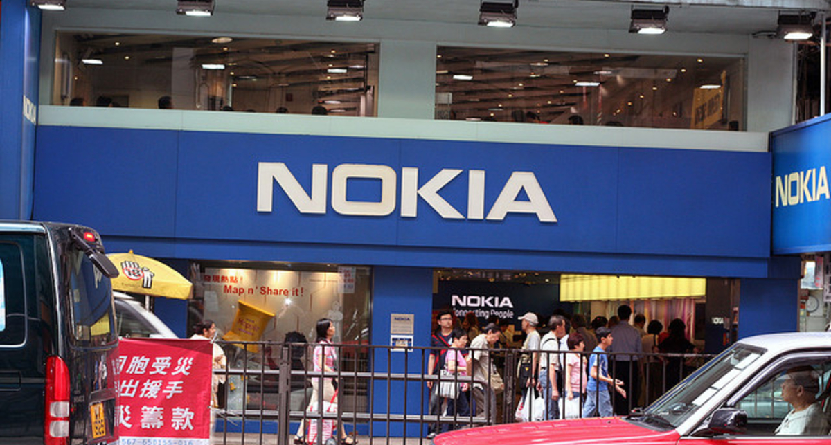 Nokia сдалась: компания будет делать смартфоны на Windows Phone