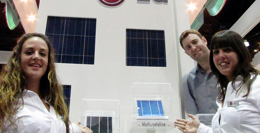 Компания LG показала   3D-смартфон и планшет