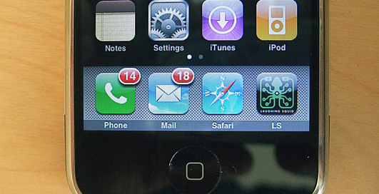 Новый iPhone 5 появится только осенью