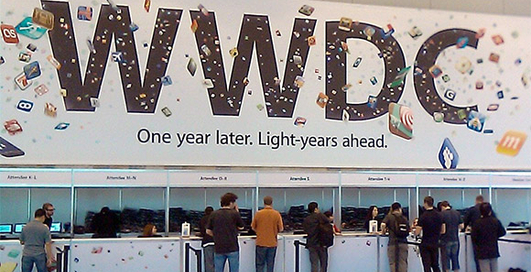 Стив Джобс скрыл IPhone 5 от публики