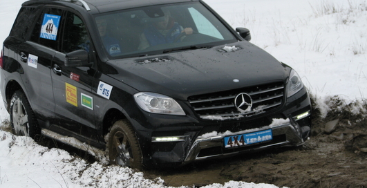 В Буковеле прошел экстремальный тест внедорожников (фото)