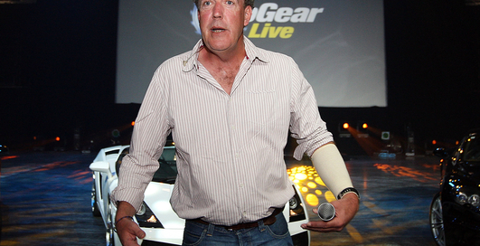 Скандальный ведущий Top Gear едва не лишился работы