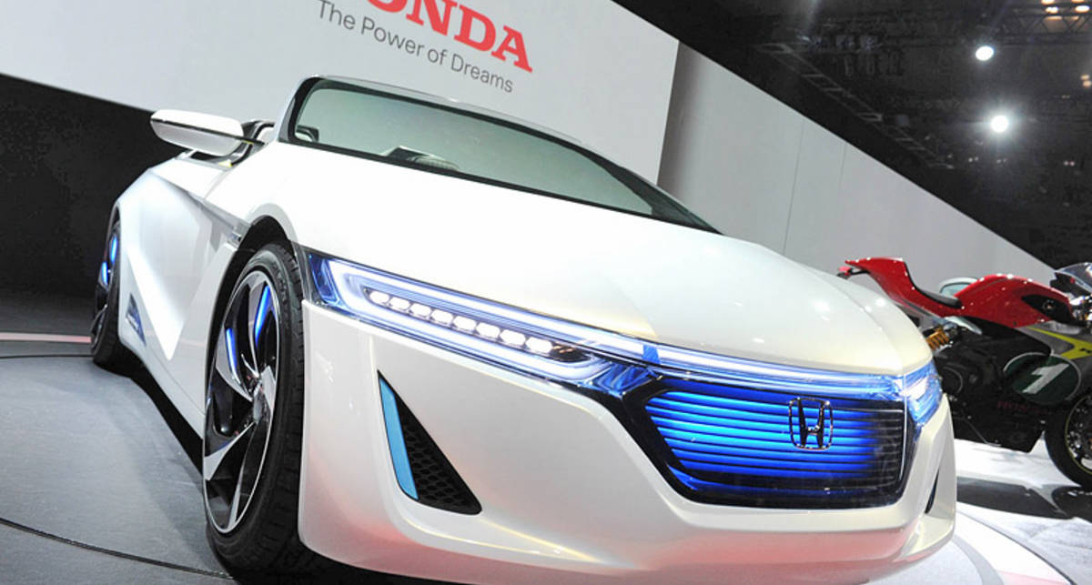 Honda пустит в серию небольшой электрородстер