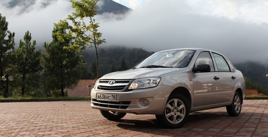 Lada Granta собирают 4 тыс. человек