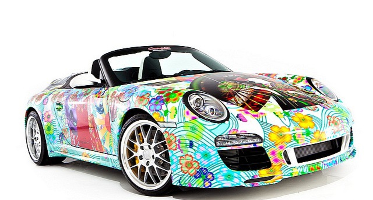 Художник использовал Porsche 911 Speedster в качестве холста (фото)
