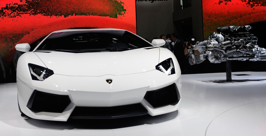 Lamborghini - официальный автомобиль рождественских эльфов