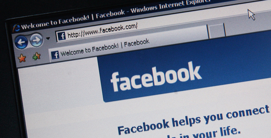 Facebook внедрил функционал Twitter