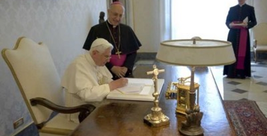 Папа Римский любит интернет