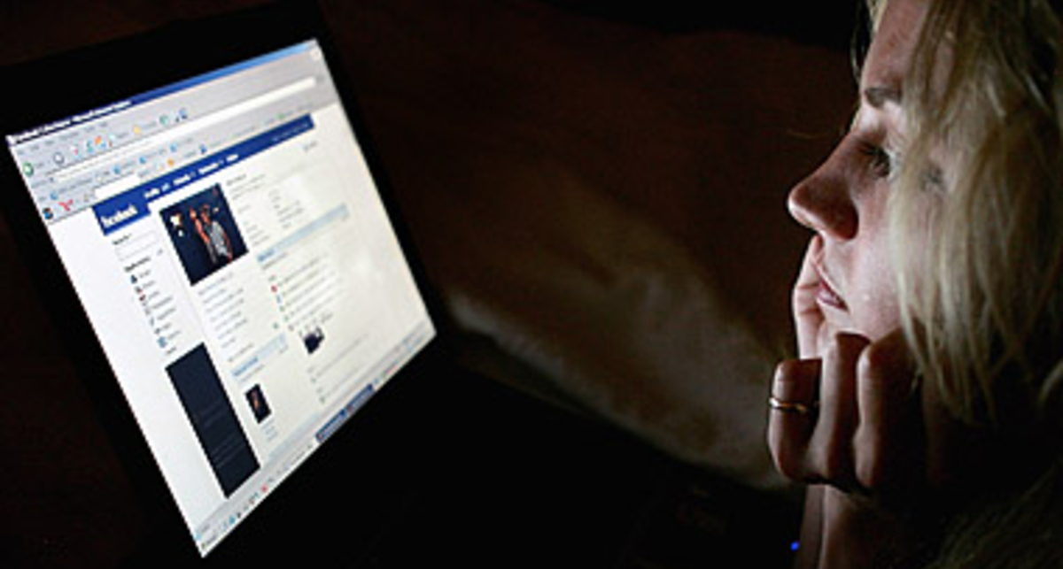 Пользователи Facebook стесняются лишнего веса