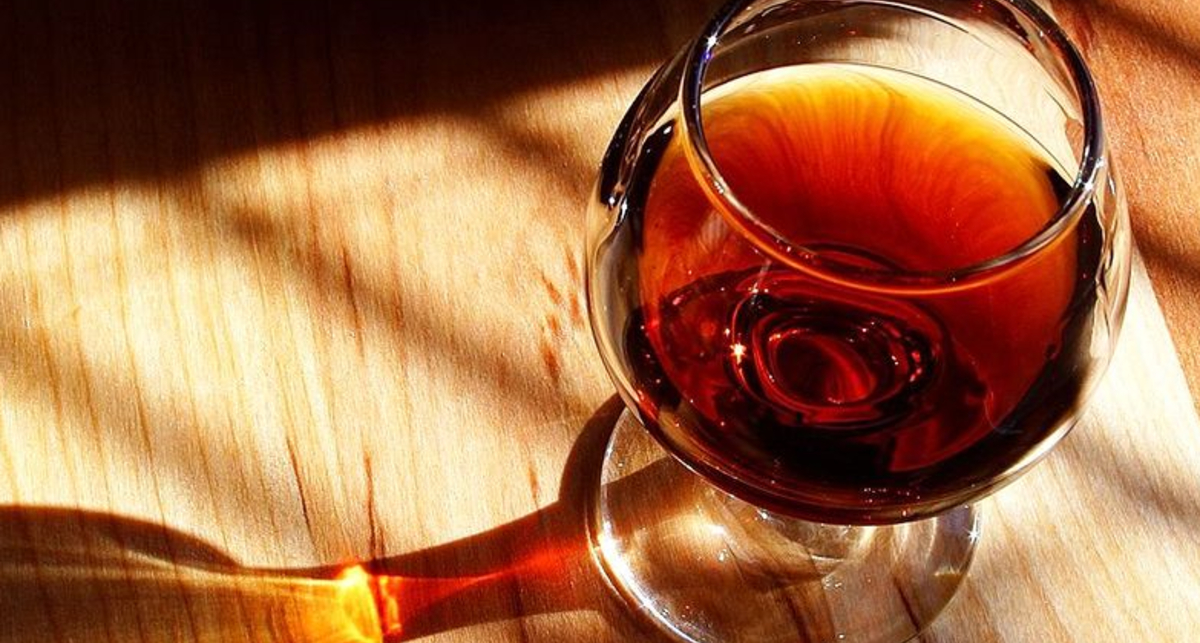 Twitter продает вино в онлайне с целью благотворительности