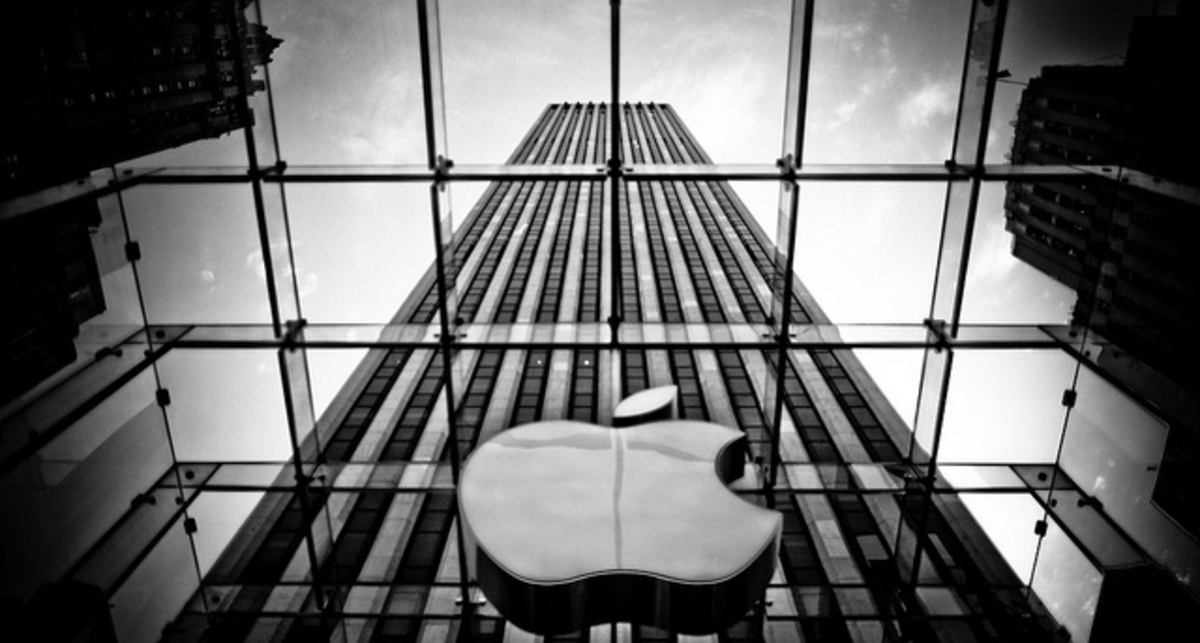 Компанию Apple обвинили в раскрытии пользовательских данных