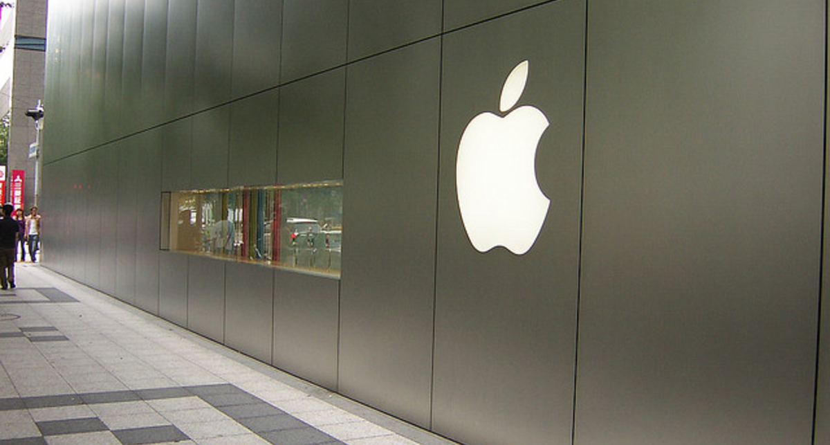 Компания Apple заняла первое место в рейтинге по упоминаемости брендов
