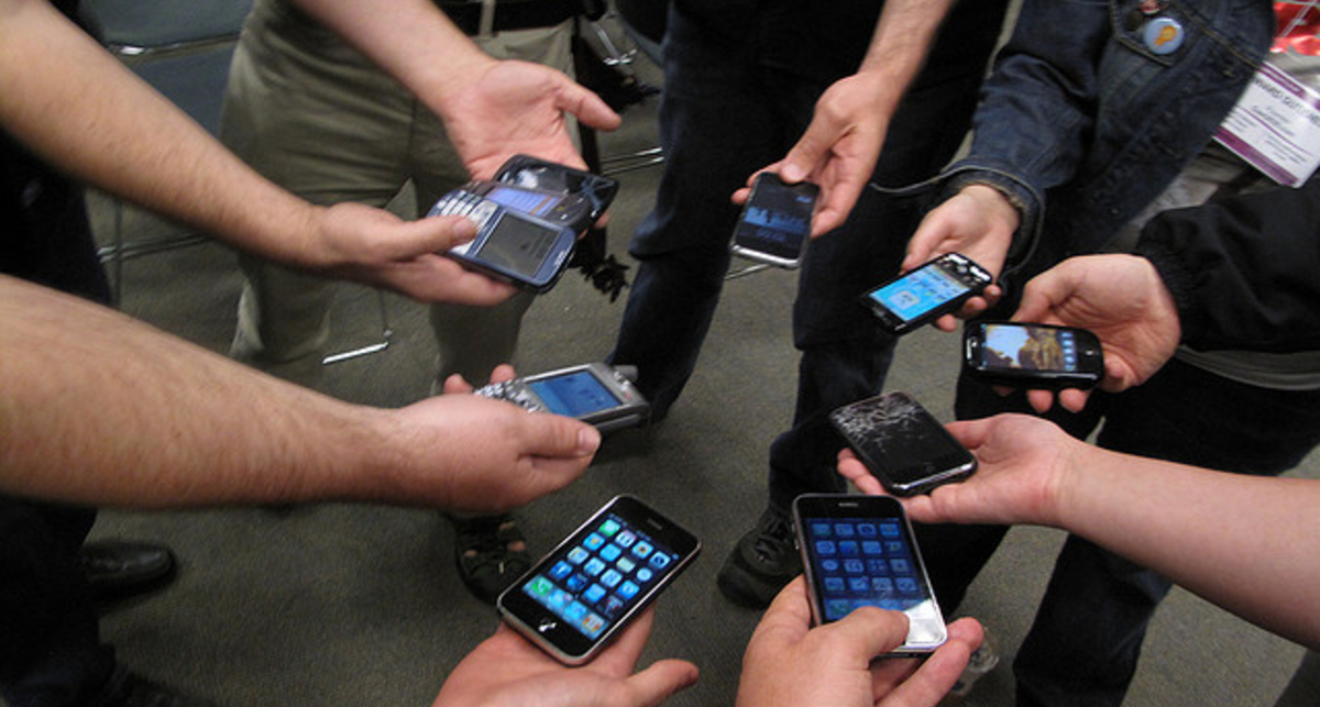 В прошлом году было продано почти 1,4 мдрд. мобильных телефонов