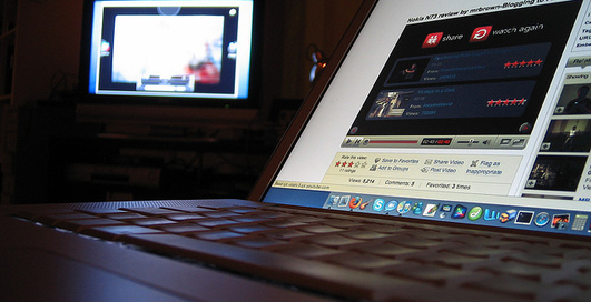 YouTube генерирует почти половину мирового видеотрафика