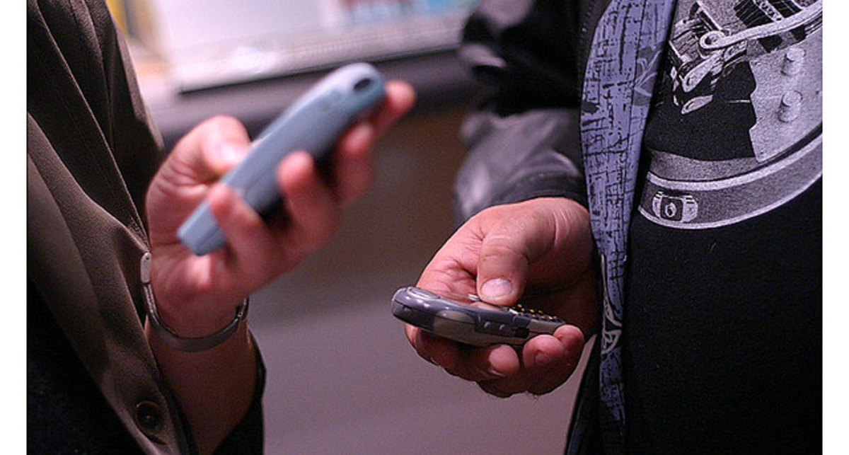 В этом году доход мобильных операторов превысит $1 трлн.