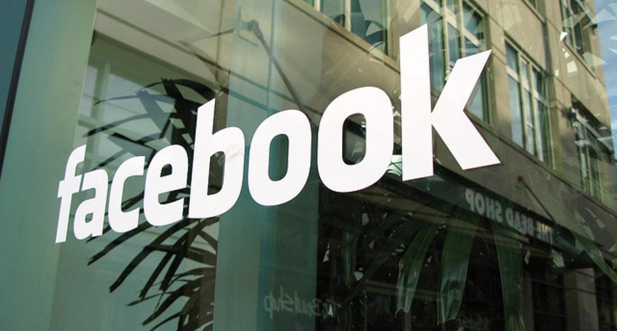 Кибермошенники эксплуатируют Facebook