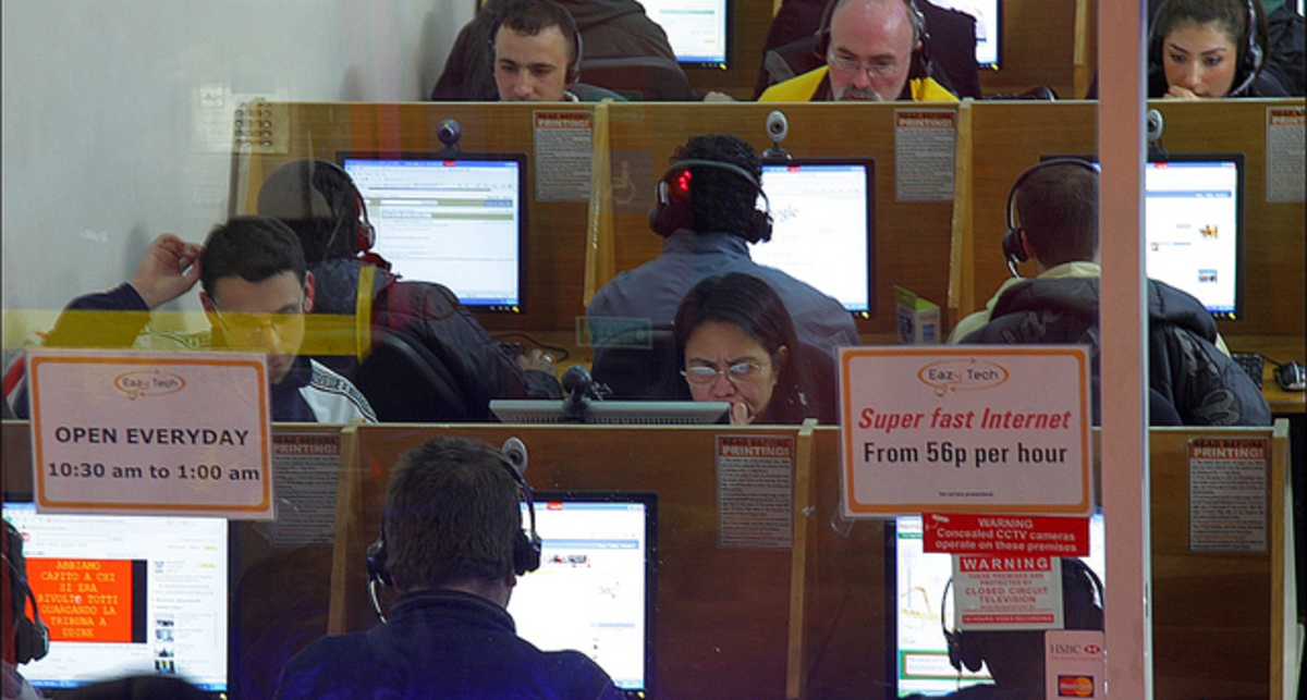 Интернет-пользователи занимают более активную гражданскую позицию