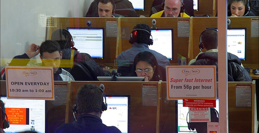 Интернет-пользователи занимают более активную гражданскую позицию